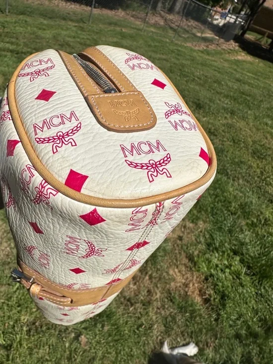 MCM Pink & White Logo-Print Shoulder Bag with Pink Accents with COA - Picture 7 of 17